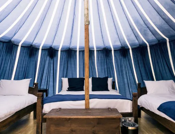 NEW Glamping interior