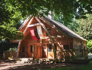 Knight's Village Lodge 2