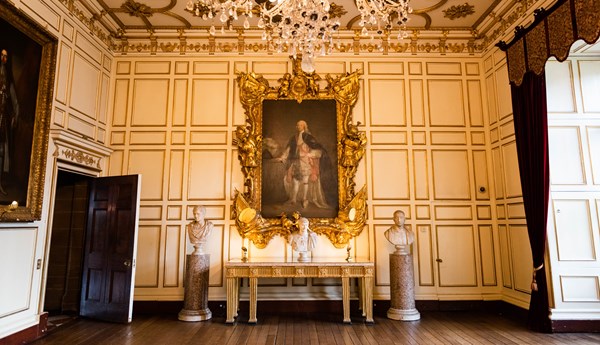 Dining At Warwick Castle, Warwick Castle State Dining Room Set