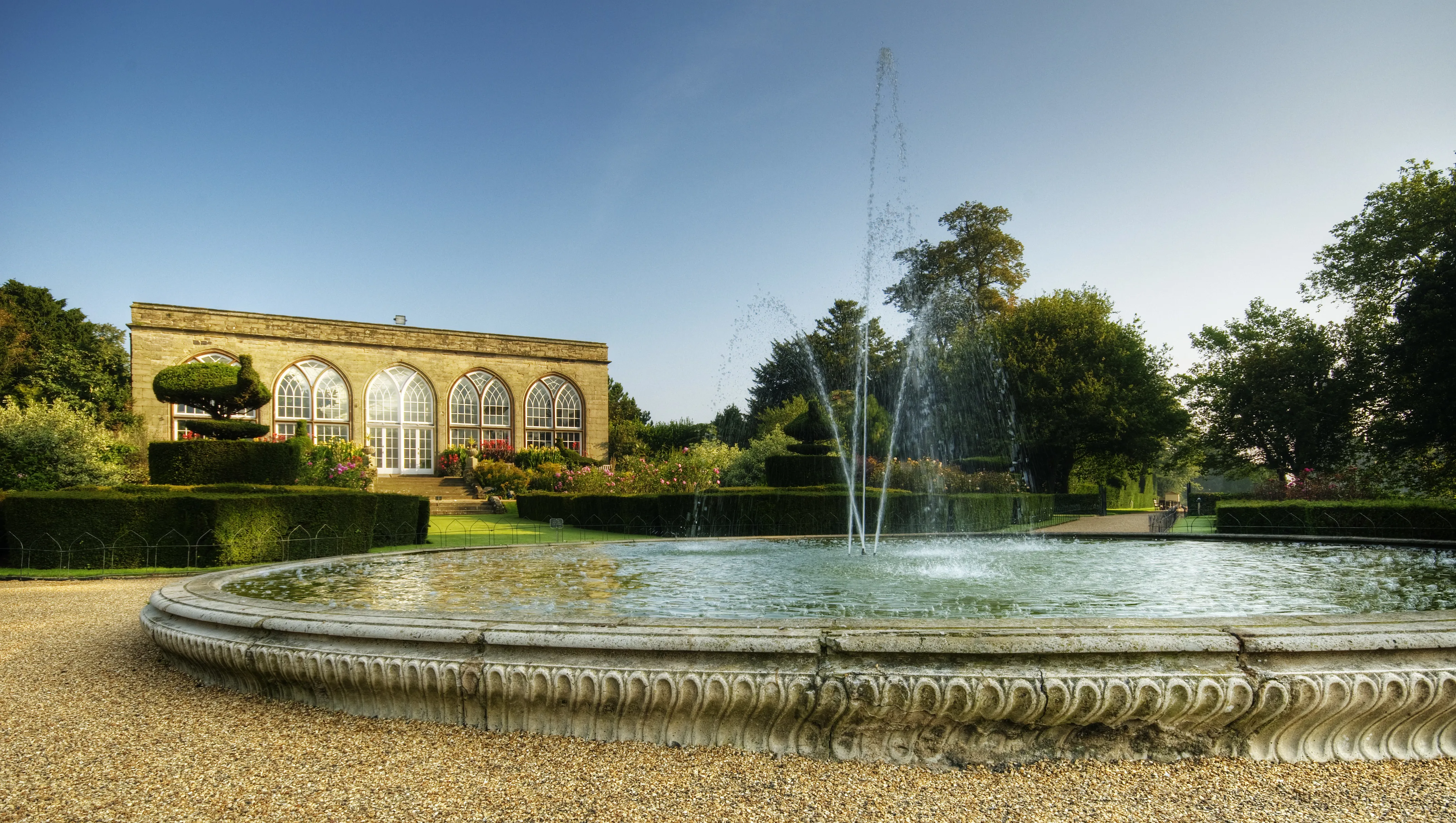 Conservatory View And Fountain